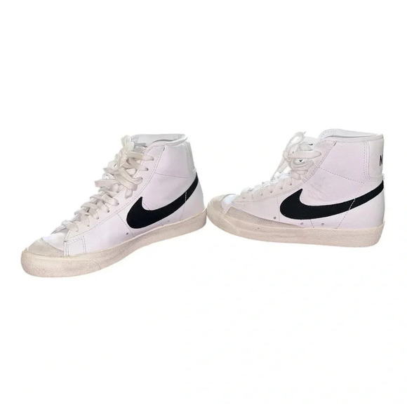 Nike Blazer Mid '77 size 5.5 - Picture 3 of 9